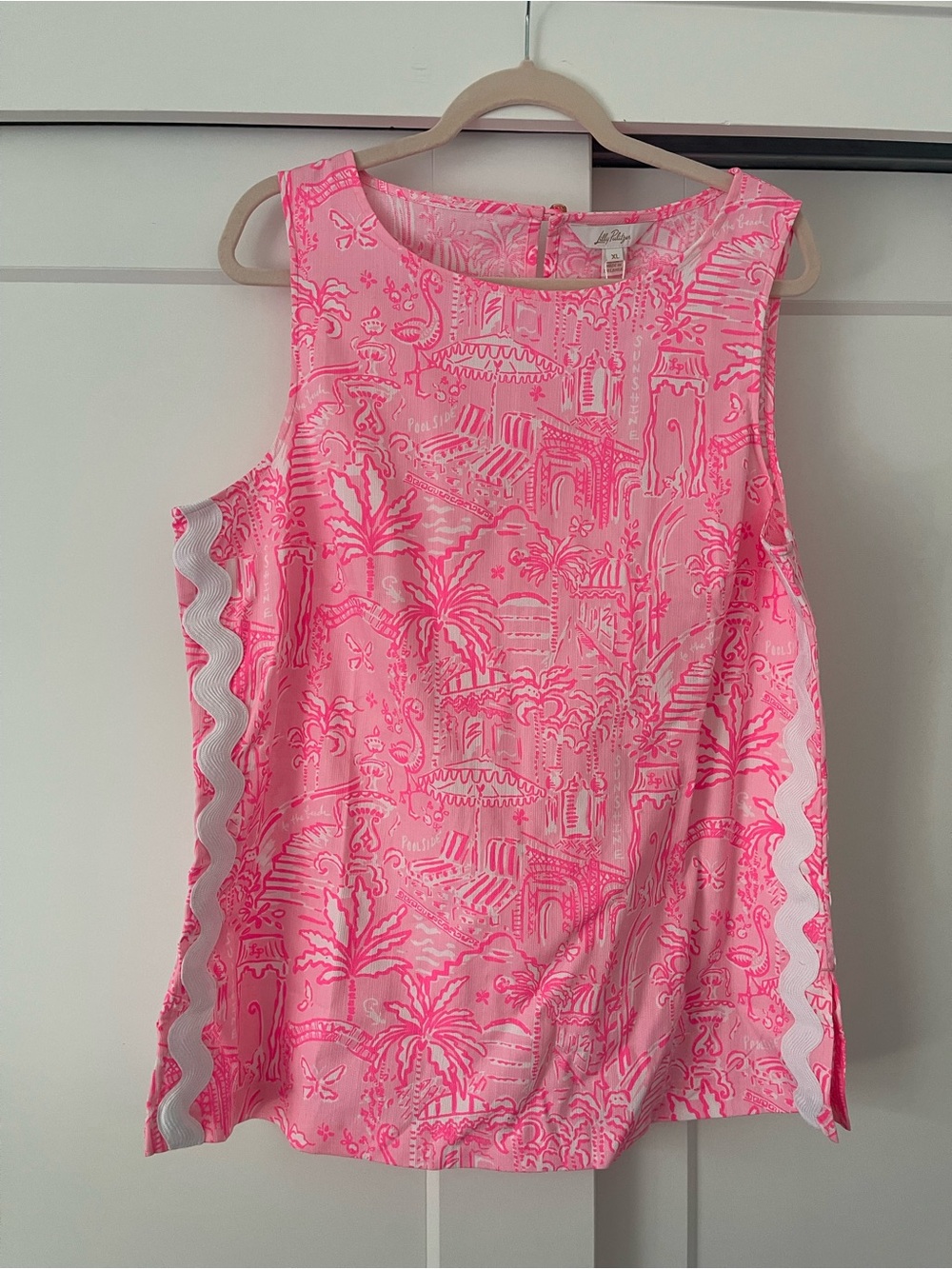Lilly Pulitzer Pink and White Printed Sleeveless Top